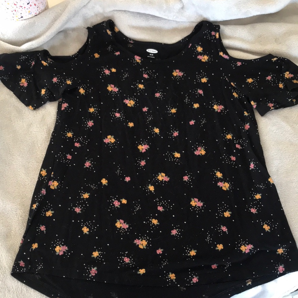 Floral flowy shirt!